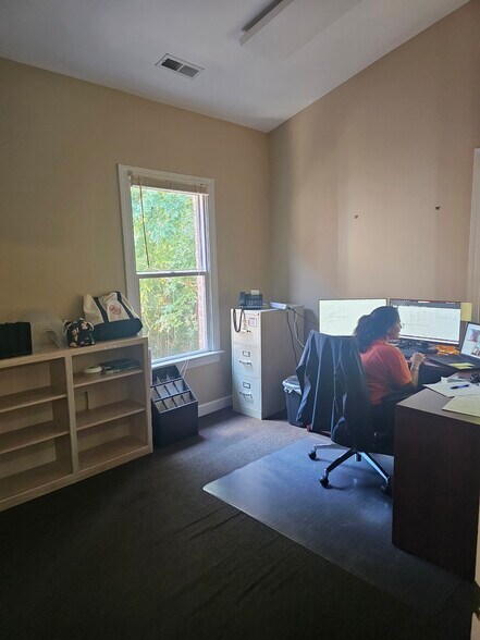 More Photos Of 316 W Millbrook Rd, Raleigh Office For Sale