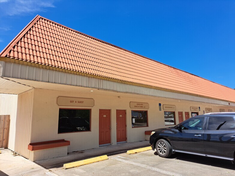 Primary Photo Of 2501 27th Ave, Vero Beach Unknown For Lease