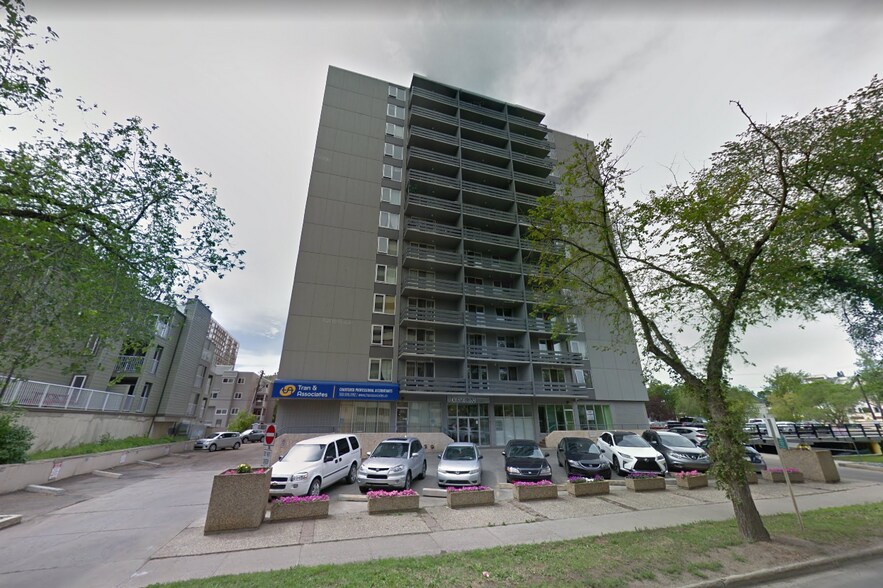 More Photos Of 10160 116th St NW, Edmonton Apartments For Lease