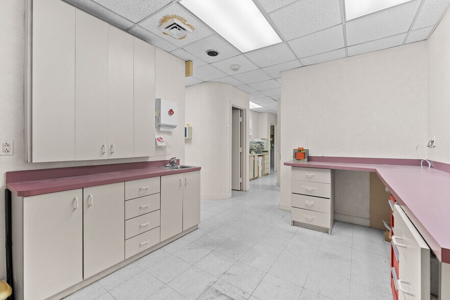 More Photos Of 77 Pond Ave, Brookline Apartments For Sale