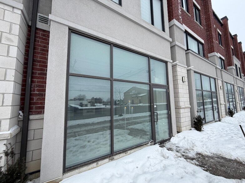 More Photos Of 200 Dissette St, Bradford West Gwillimbury Apartments For Lease