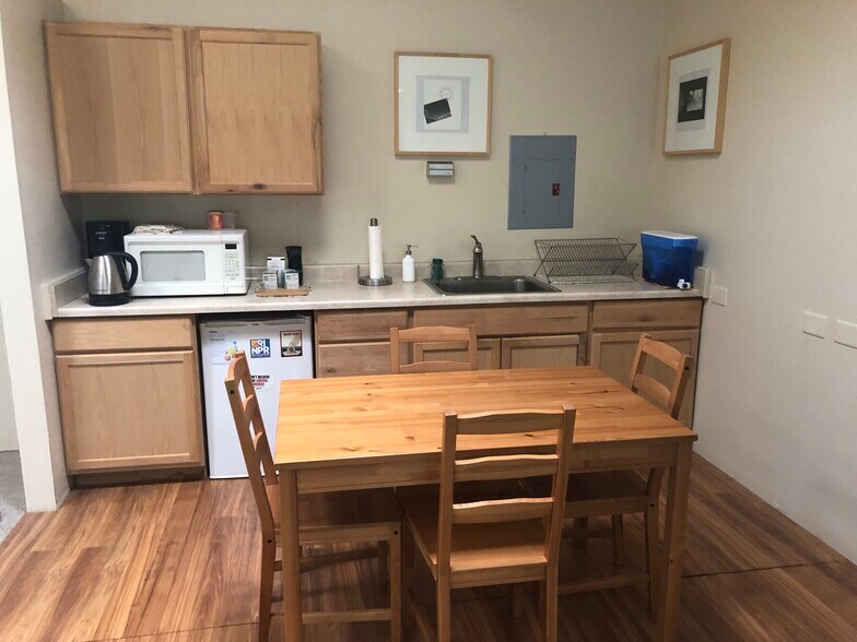More Photos Of 116 Washington Ave, Richmond Office For Sale