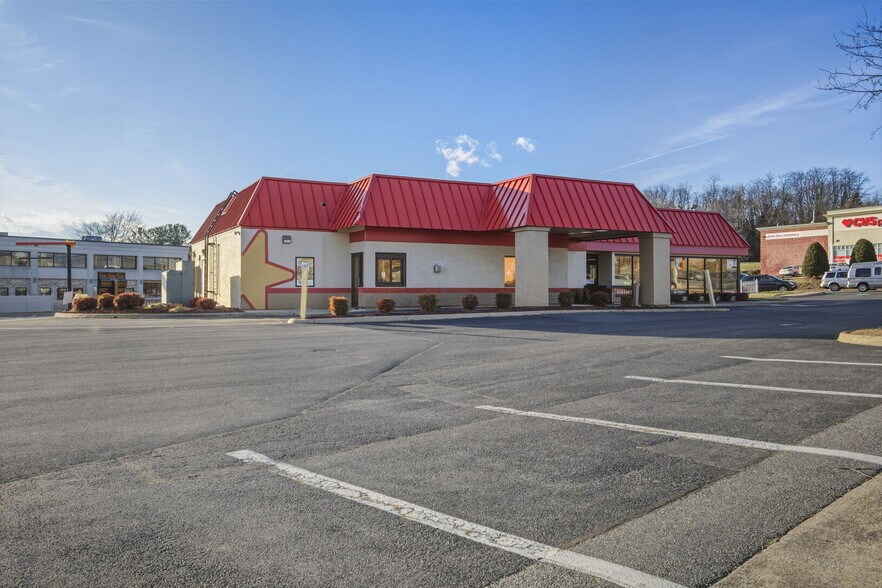 More Photos Of 785 Martin Luther King Jr Way, Harrisonburg Fast Food For Lease