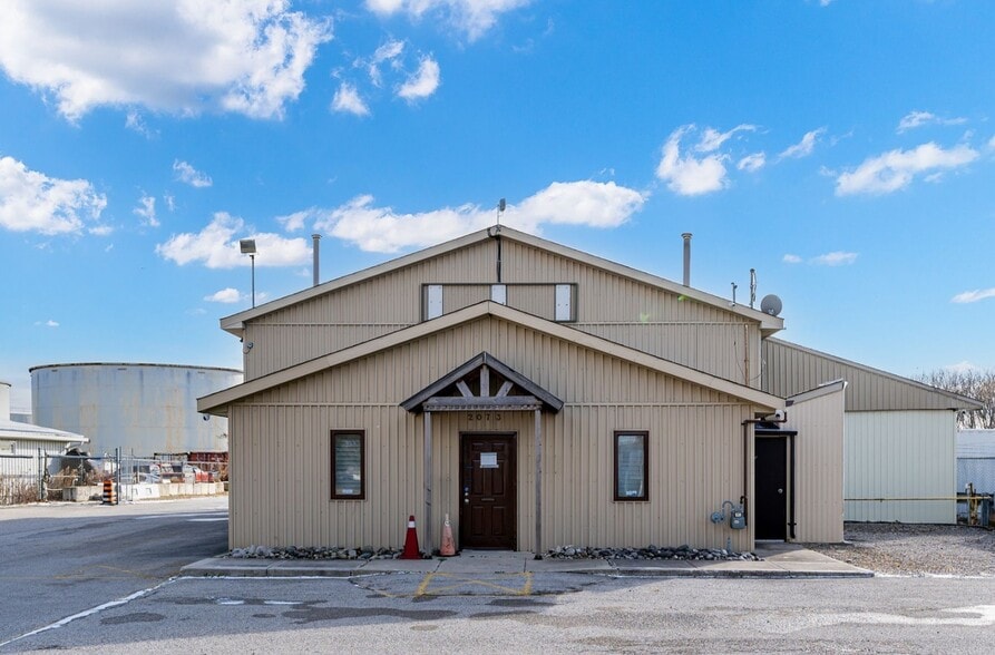 Primary Photo Of 2073 Piper Ln, London Warehouse For Sale