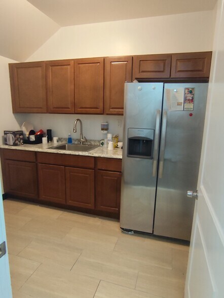 More Photos Of 1307 Southern Blvd, Bronx Medical For Lease