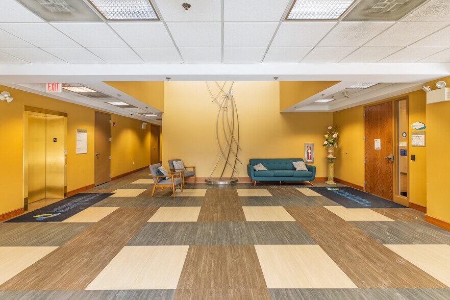More Photos Of 3800 Sierra Cir, Center Valley Office For Lease