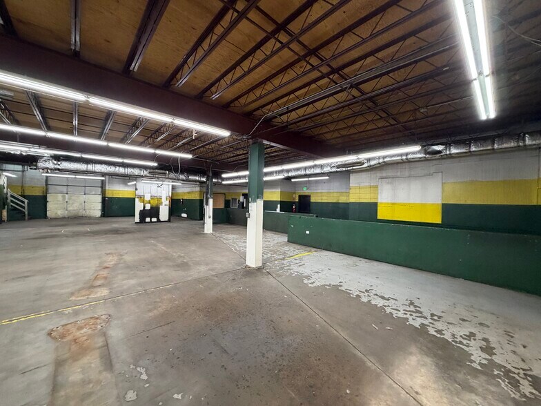 More Photos Of 7999 Wadsworth Blvd, Arvada Auto Repair For Lease