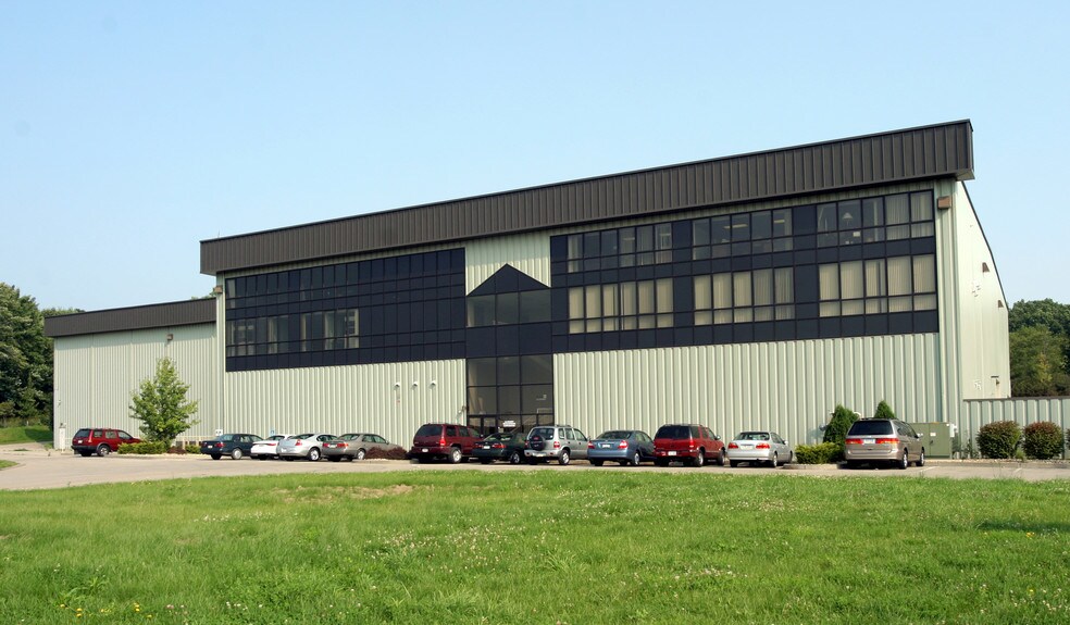 Primary Photo Of 19 Leonberg Rd, Cranberry Manufacturing For Lease