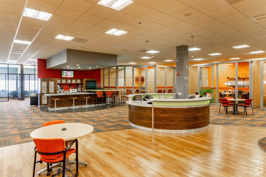 More Photos Of 14002 E 21st St, Tulsa Unknown For Lease