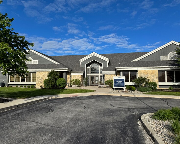 More Photos Of 409 E Cook Rd, Fort Wayne Office For Lease