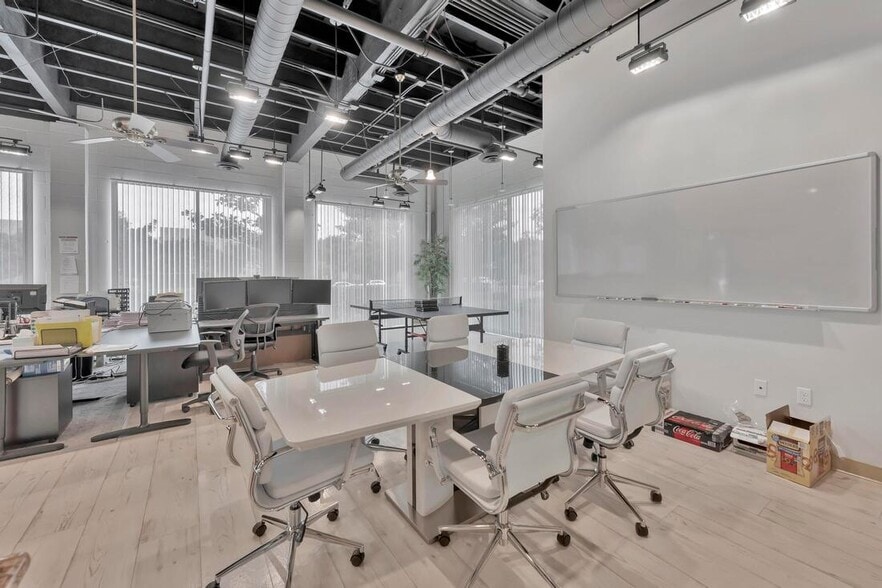 More Photos Of 1220 Roosevelt Ave, Irvine Loft Creative Space For Lease