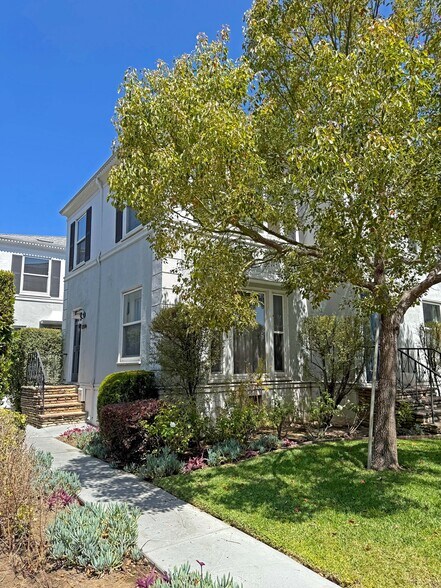 More Photos Of 1257 S Cloverdale Ave, Los Angeles Apartments For Sale