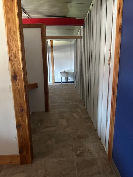 More Photos Of 2718 Gilmer Rd, Longview Restaurant For Lease