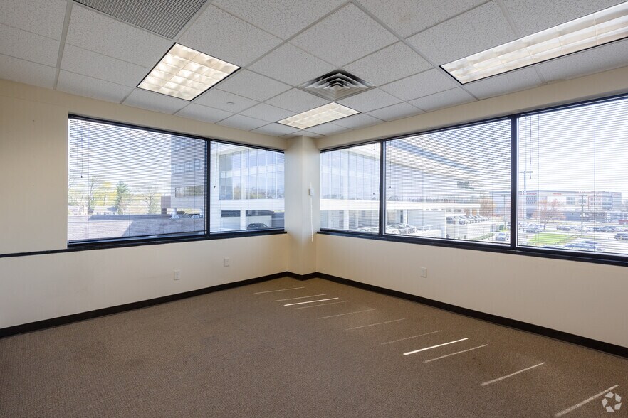 More Photos Of 218 Route 17 N, Rochelle Park Office For Lease
