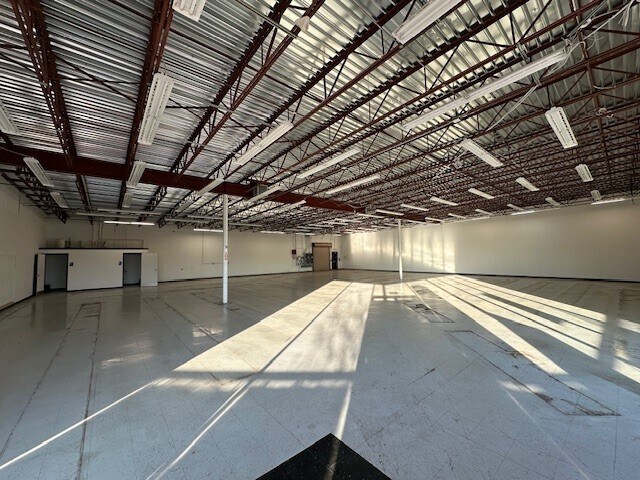 More Photos Of 6830 Goodman Rd, Olive Branch Auto Repair For Lease