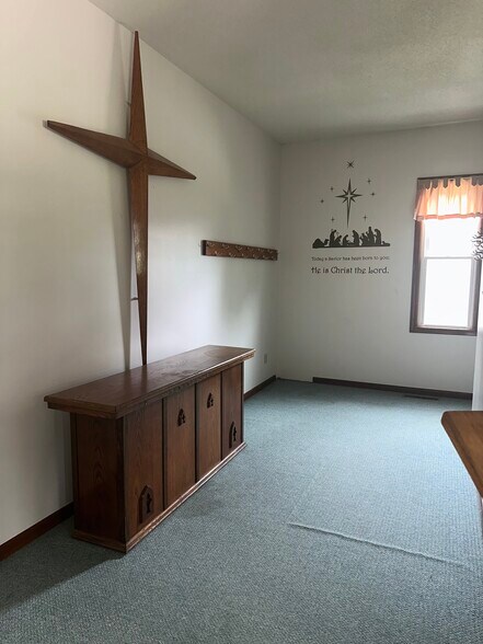 More Photos Of 115 S Pierce St, Crestline Religious Facility For Sale