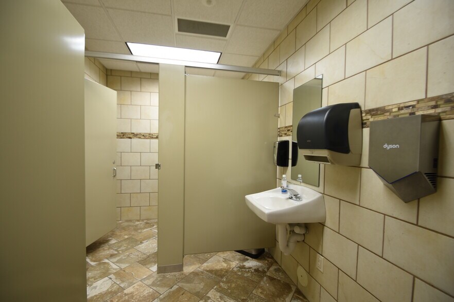 More Photos Of 3535 Main Ave, Fargo Office For Sale