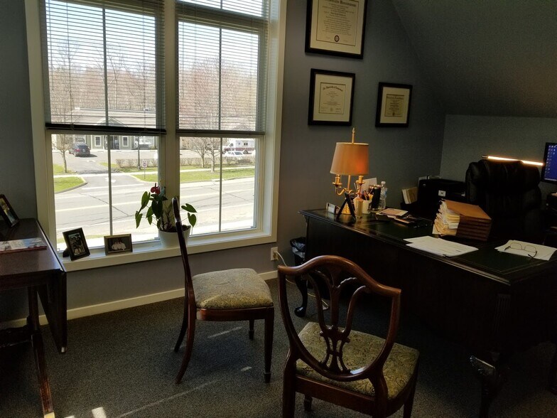 More Photos Of 325 Main St S, Southbury Medical For Lease