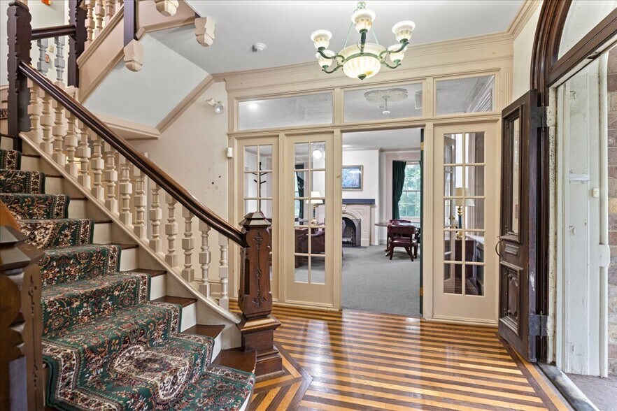 More Photos Of 152 N Main St, Doylestown Medical For Lease