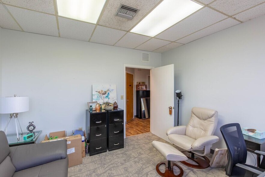 More Photos Of 6801 Lake Worth Rd, Greenacres Medical For Sale