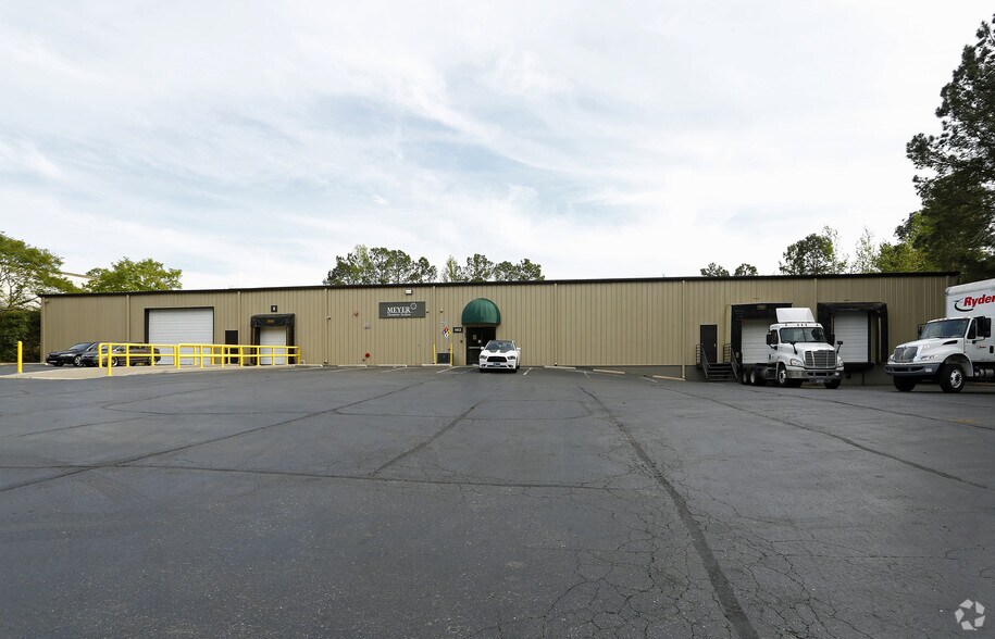More Photos Of 1413 Transport Dr, Raleigh Warehouse For Lease