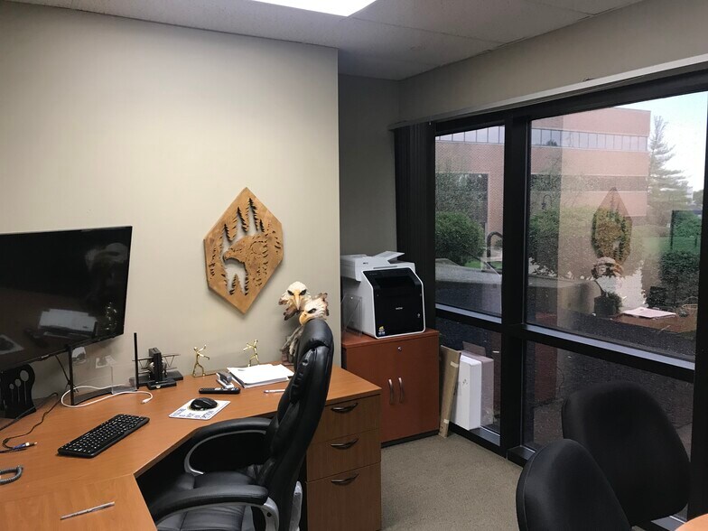 More Photos Of 4031 Colonel Glenn Hwy, Dayton Office For Sale