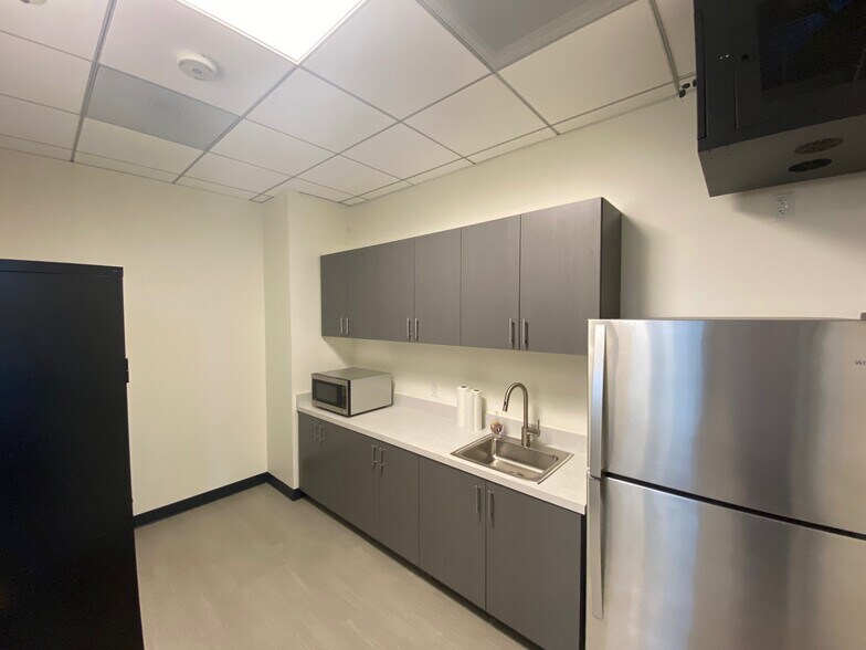 More Photos Of 1001 Galaxy Way, Concord Office For Lease