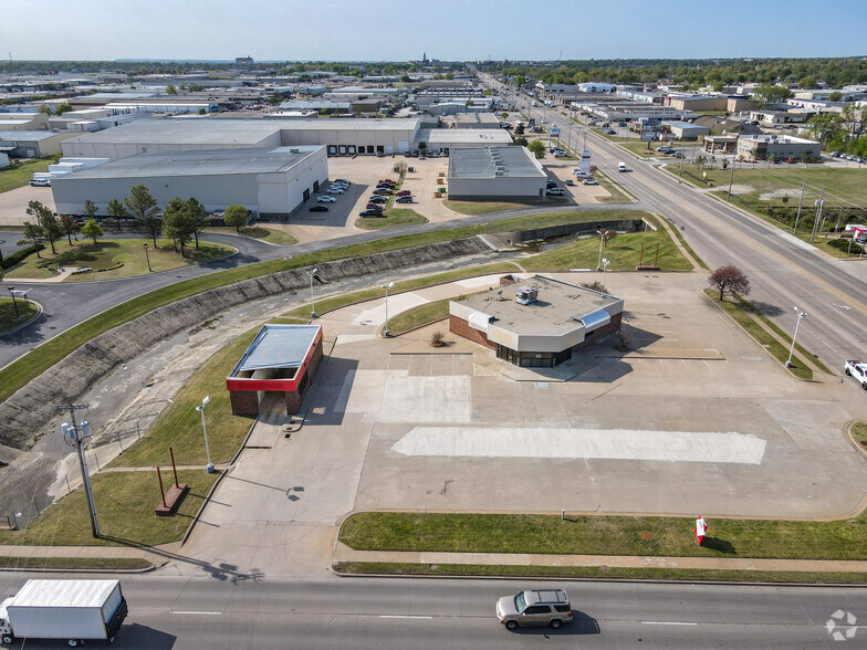 Primary Photo Of 5115 S Mingo Rd, Tulsa Convenience Store For Lease