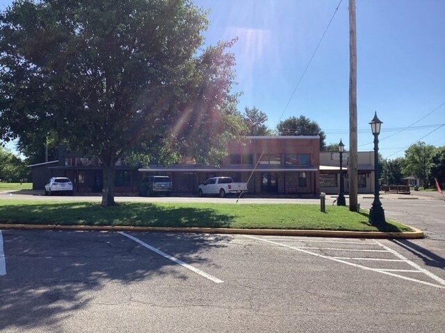 Primary Photo Of 189 Broadway St, Alba Storefront Retail Office For Sale