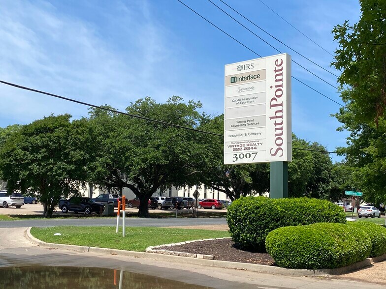 More Photos Of 3007 Knight St, Shreveport Office For Lease