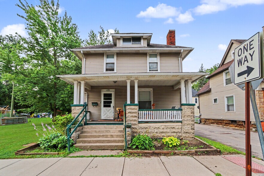 More Photos Of 187 Penn Ave, Mansfield Multifamily For Sale