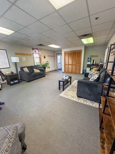 More Photos Of 241 Main St, Townsend Office Residential For Lease