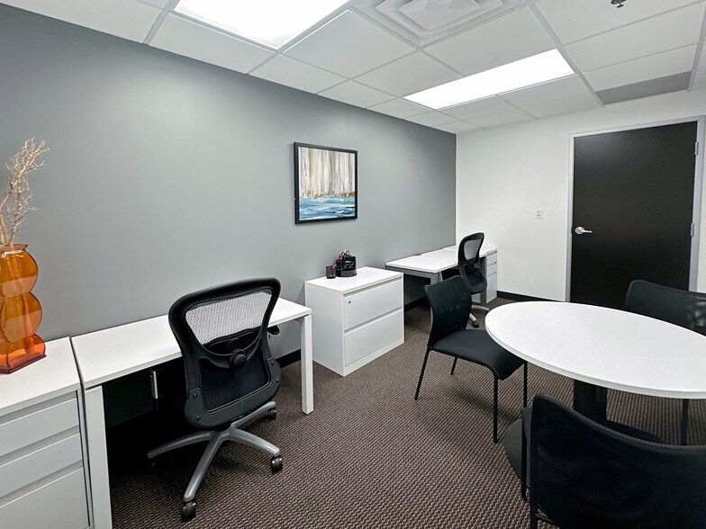 More Photos Of 120 N Washington Sq, Lansing Coworking Space