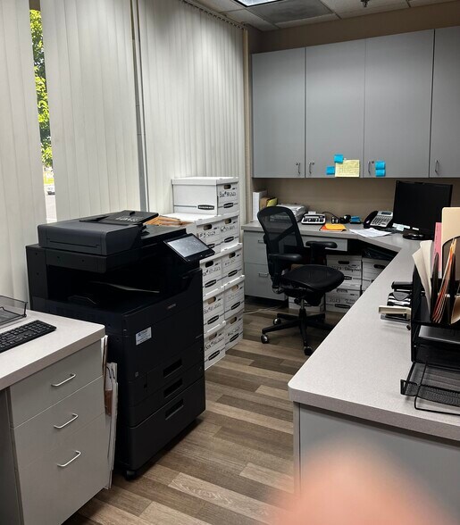 More Photos Of 1603 Eureka Rd, Roseville Office For Sale
