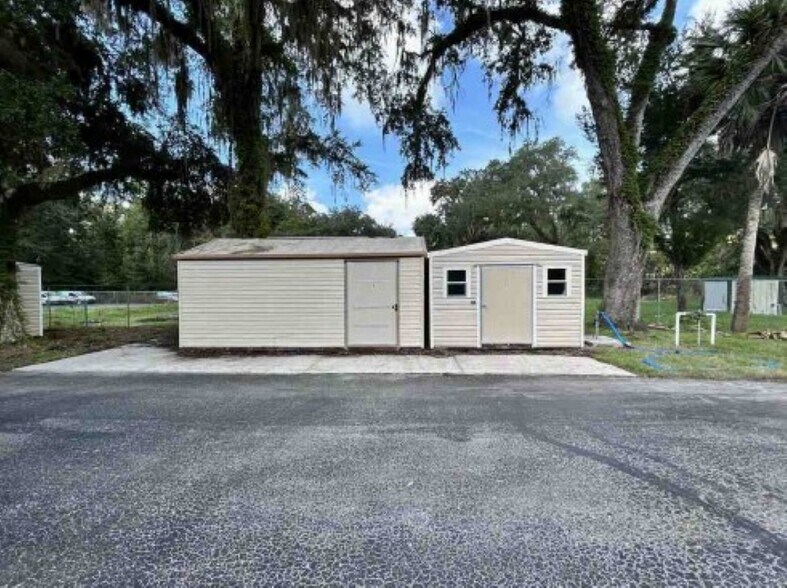 More Photos Of 14337 Annutalaga Ave, Brooksville Warehouse For Sale