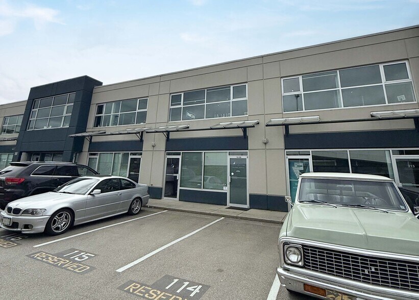 Primary Photo Of 998 Harbourside Dr, North Vancouver Showroom For Lease
