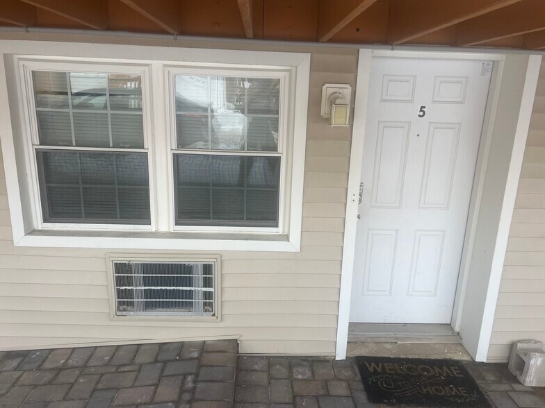 More Photos Of 1309 Boardwalk, Seaside Heights Restaurant For Sale