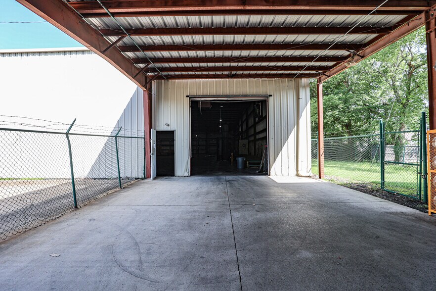 More Photos Of , Paducah Unknown For Sale