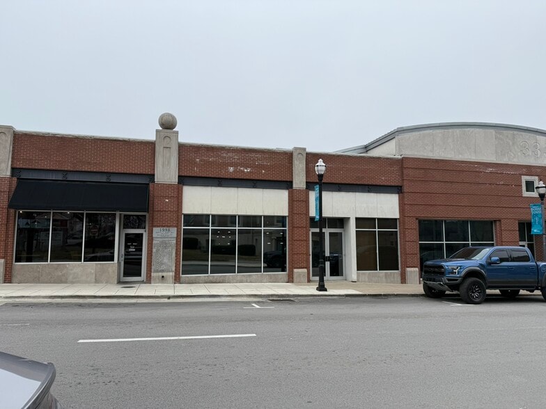 More Photos Of 333 S Jefferson St, Springfield Office For Lease
