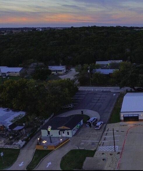 More Photos Of 608 SW Big Bend Trl, Glen Rose Restaurant For Sale