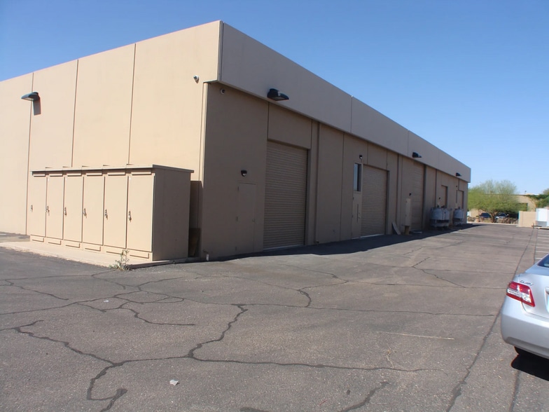 More Photos Of 329 S Rockford Dr, Tempe Warehouse For Lease