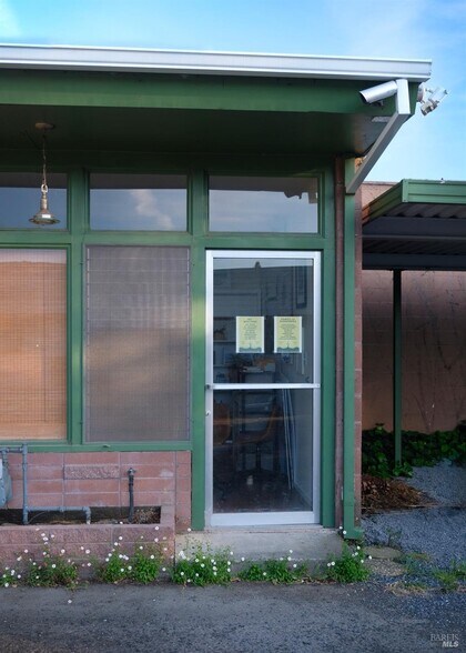More Photos Of 18346 Sonoma Hwy, Sonoma Loft Creative Space For Lease