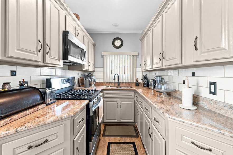 More Photos Of 491 Brayton Ave, Fall River Apartments For Sale