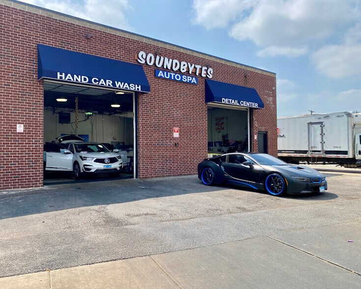 More Photos Of 320 Lake St, Maywood Carwash For Sale