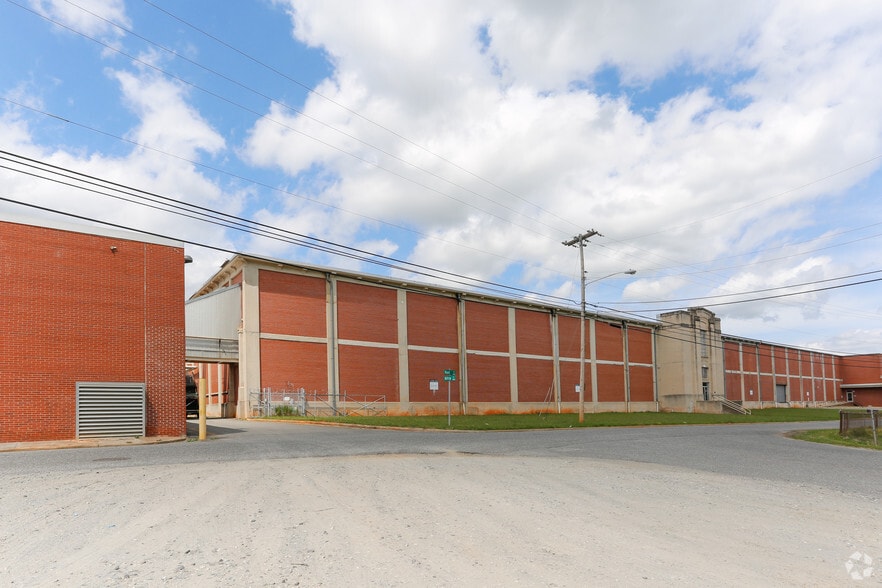 More Photos Of 1910 Hunt Ave, Gastonia Manufacturing For Sale