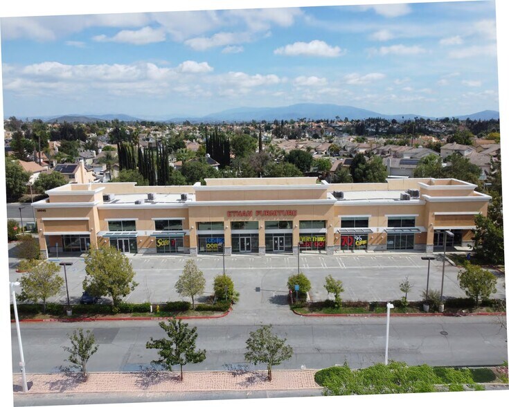 More Photos Of 39565 Avenida Acacias, Murrieta Storefront For Lease