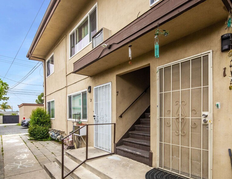 More Photos Of 525 N San Gabriel Ave, Azusa Apartments For Sale