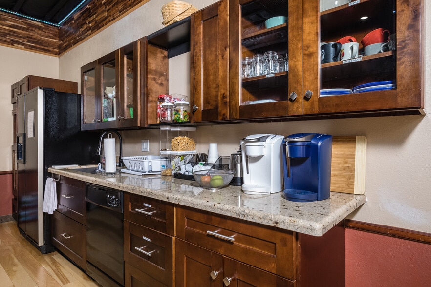 More Photos Of 1616 E Main St, Mesa Unknown For Lease