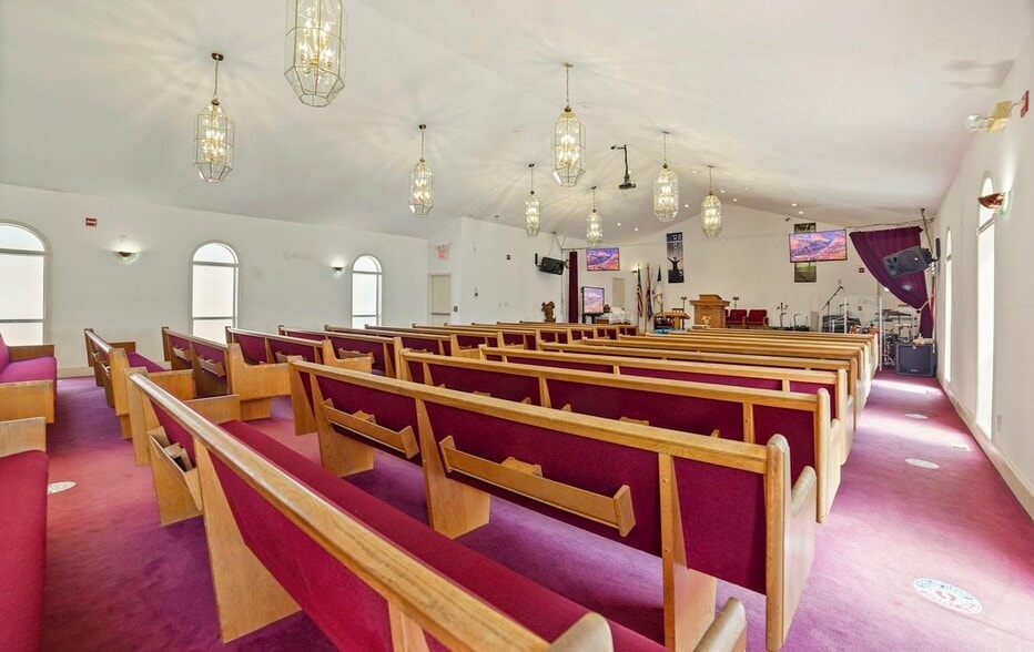 More Photos Of 8609 Greenwood Ave, Takoma Park Religious Facility For Sale