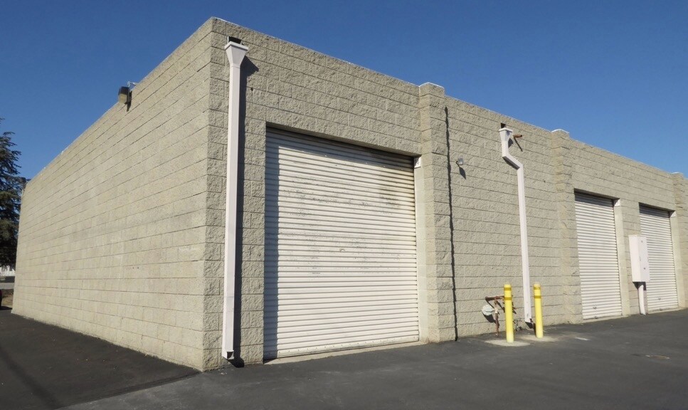 More Photos Of 2745 Sherwin Ave, Ventura Manufacturing For Sale